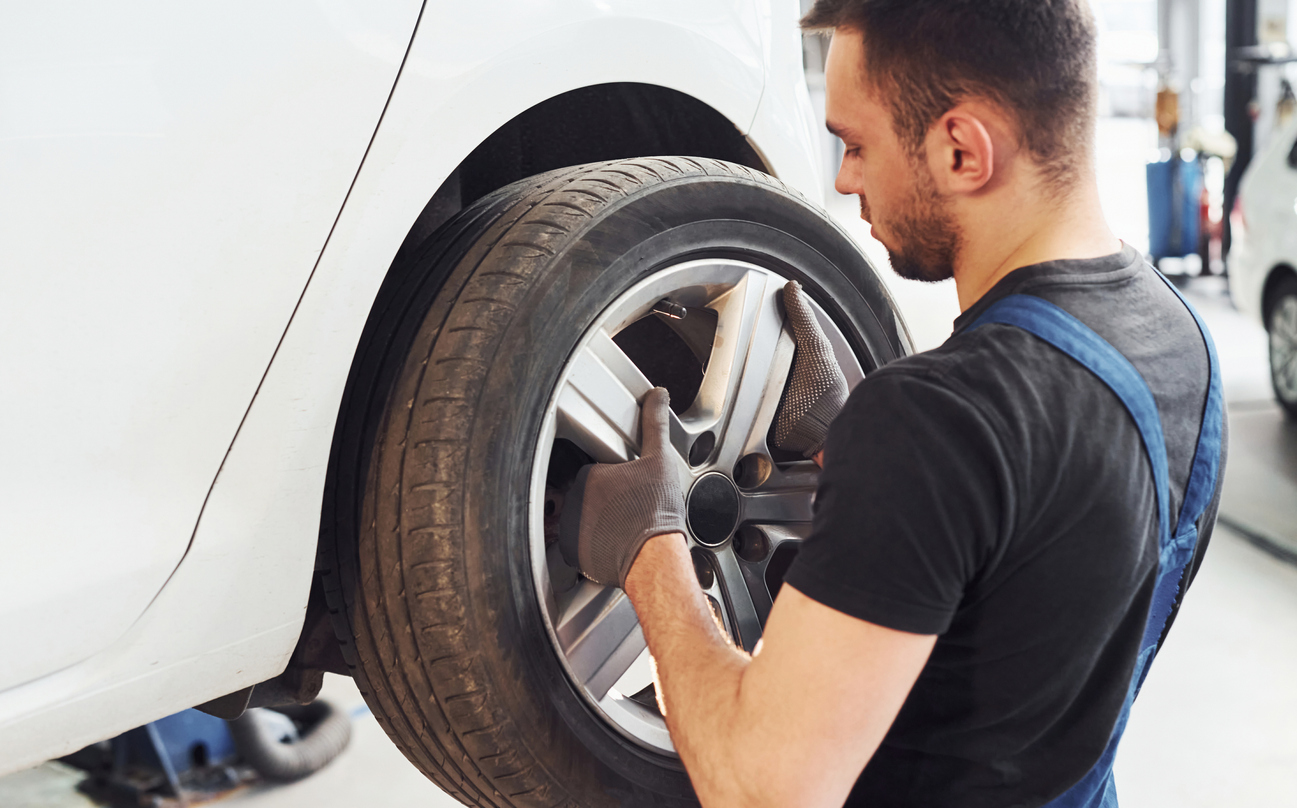 Ford Oil Change in Mississauga 